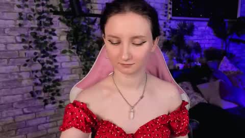 Alice online show from March 7, 5:10 pm