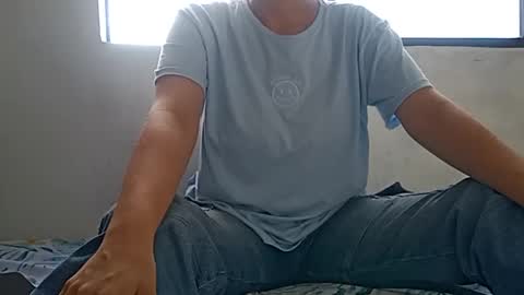 Annie online show from December 6, 9:13 pm