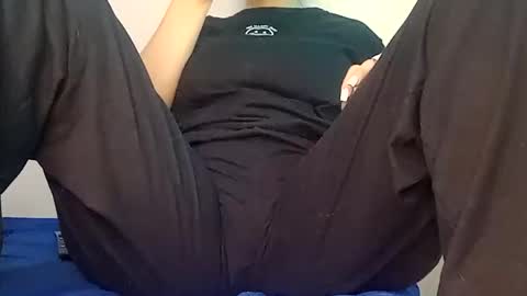 Annie online show from December 12, 12:16 am