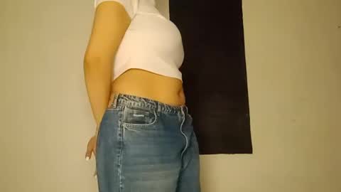 Annie online show from December 16, 3:08 am