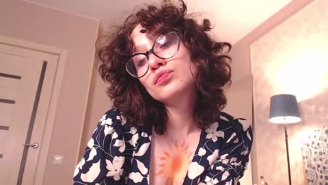 Hella online show from January 8, 10:15 am