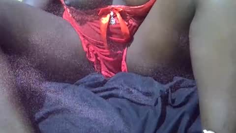 Snapshot of suoergila chatting on November 4, 11:48 pm Liz online show from November 4, 11:48 pm