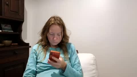Snapshot of super_jony chatting on February 25, 10:29 pm super jony and Marta GMT 1300-1800 every day online show from February 25, 10:29 pm