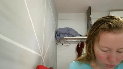 Snapshot of super_jony chatting on March 4, 3:59 pm super jony and Marta GMT 1300-1800 every day online show from March 4, 3:59 pm
