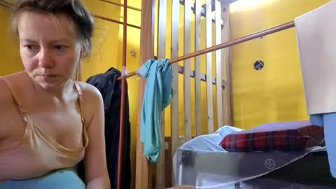 Snapshot of super_jony chatting on September 19, 1:07 am super jony and Marta GMT 1300-1800 every day online show from September 19, 1:07 am