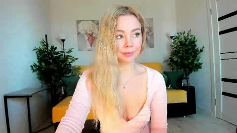 Jenn online show from April 22, 2:58 am