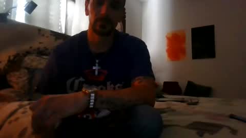 Snapshot of superd512 chatting on January 12, 5:54 pm Guero Cash online show from January 12, 5:54 pm