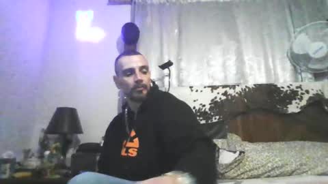 Snapshot of superd512 chatting on January 20, 3:04 am Guero Cash online show from January 20, 3:04 am
