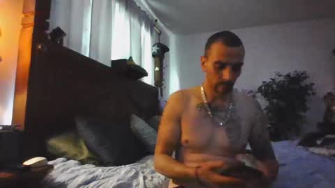 Snapshot of superd512 chatting on October 10, 1:32 pm Guero Cash online show from October 10, 1:32 pm