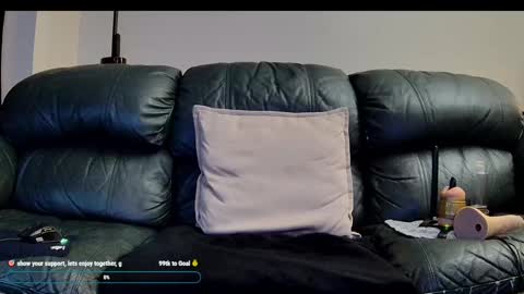 Snapshot of superduty5speed chatting on September 13, 4:12 am Thomas online show from September 13, 4:12 am