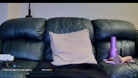 Snapshot of superduty5speed chatting on September 30, 4:12 pm Thomas online show from September 30, 4:12 pm