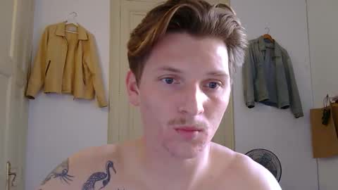 Snapshot of superhardxxxx chatting on November 21, 11:42 am Ctrl My Body online show from November 21, 11:42 am