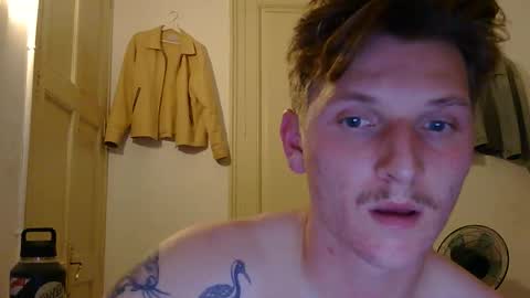 Snapshot of superhardxxxx chatting on December 1, 8:25 pm Ctrl My Body online show from December 1, 8:25 pm