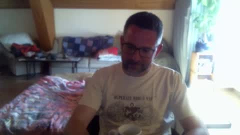 supersquirrel81 online show from April 11, 12:31 pm