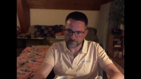 supersquirrel81 online show from April 15, 6:59 pm