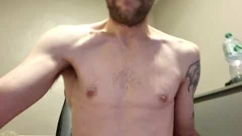 Snapshot of supgxd chatting on February 4, 1:13 am supgxd online show from February 4, 1:13 am