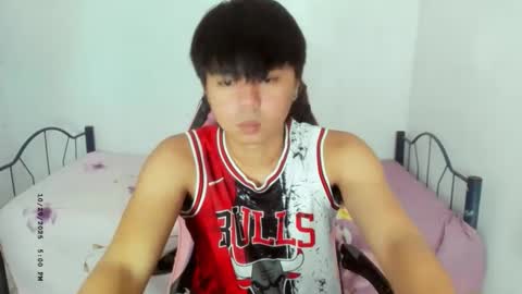 Snapshot of supr4m0 chatting on October 29, 9:00 am supr4m0 online show from October 29, 9:00 am