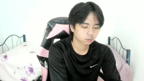 Snapshot of supr4m0 chatting on December 4, 8:45 am supr4m0 online show from December 4, 8:45 am