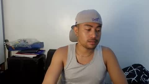 Snapshot of supreymotyrone chatting on February 22, 6:13 am supreymotyrone online show from February 22, 6:13 am