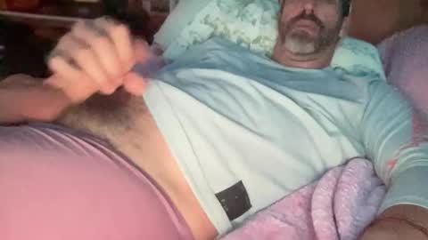 SurfGuy82 online show from October 17, 4:37 am