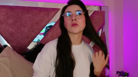 Susann online show from April 8, 11:32 am