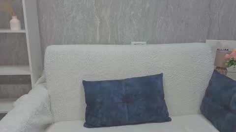 Annie online show from February 27, 1:16 am