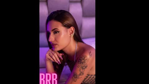 Snapshot of susan_sweet7 chatting on February 18, 11:52 pm Susan online show from February 18, 11:52 pm