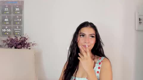 Snapshot of susana__sanchez chatting on February 22, 1:57 pm  SUSANA  online show from February 22, 1:57 pm
