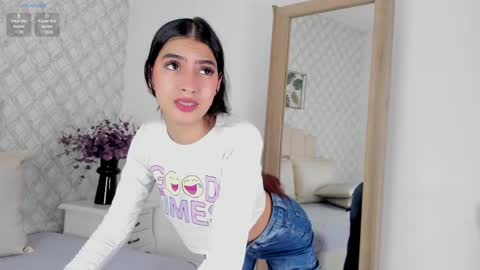 Snapshot of susana__sanchez chatting on March 9, 12:42 pm  SUSANA  online show from March 9, 12:42 pm