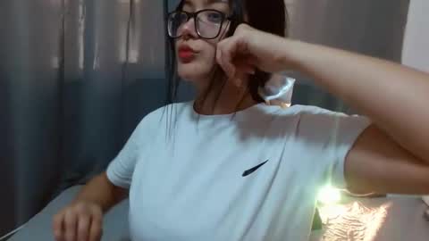 Snapshot of susana_hank chatting on January 6, 5:27 pm susana online show from January 6, 5:27 pm
