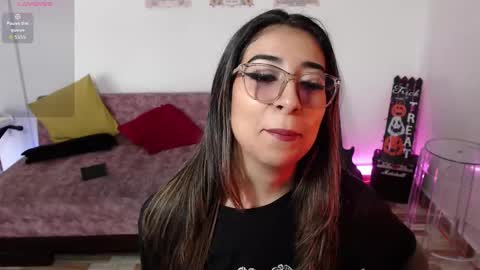 Susana hendrix    online show from November 1, 6:32 pm