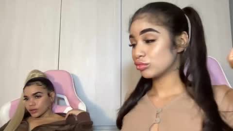 Snapshot of susandolls_ chatting on February 18, 6:59 am susan online show from February 18, 6:59 am