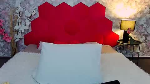 Susane Nori online show from January 8, 5:43 am