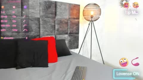 Snapshot of susanjacobs chatting on December 5, 8:00 pm Susan online show from December 5, 8:00 pm