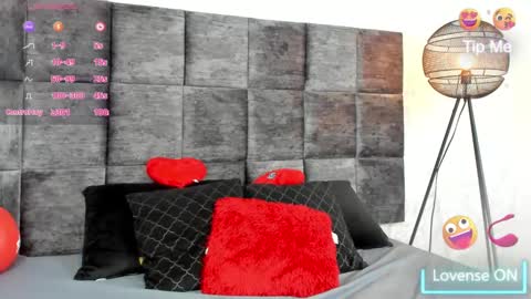 Snapshot of susanjacobs chatting on February 18, 8:36 pm Susan online show from February 18, 8:36 pm