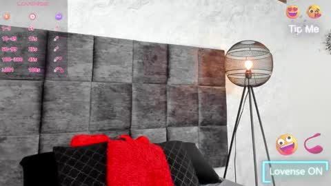 Snapshot of susanjacobs chatting on February 25, 8:51 pm Susan online show from February 25, 8:51 pm