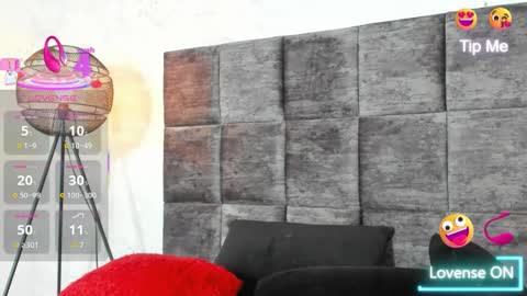 Snapshot of susanjacobs chatting on October 28, 10:45 pm Susan online show from October 28, 10:45 pm