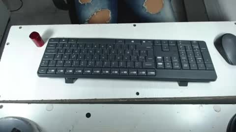 susanleroy online show from December 8, 12:29 am