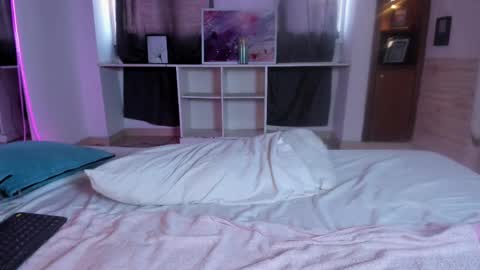 Susan  Everyday From 0530 to 1430 Col Time online show from February 24, 2:15 pm