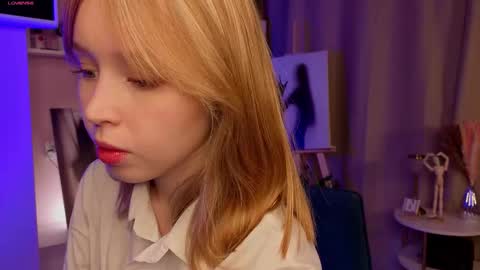 Snapshot of susanneguitian chatting on November 27, 8:11 pm Hot exclusive photos 10 for joining to my fanclub online show from November 27, 8:11 pm