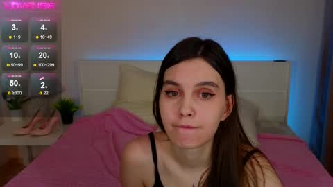 Susie online show from March 11, 4:10 am