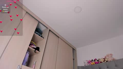 Juliana garcia online show from April 19, 5:34 pm