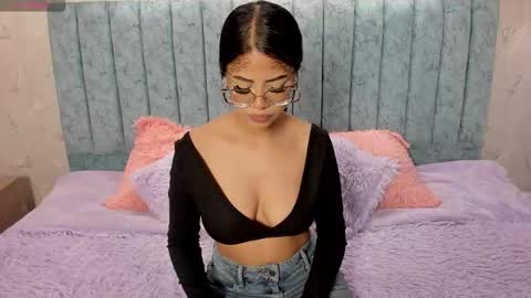 Snapshot of sussan_love01 chatting on October 28, 11:58 am Susan online show from October 28, 11:58 am