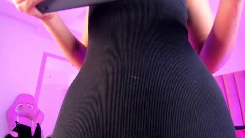 Snapshot of sussan_nicolle1 chatting on October 16, 12:06 pm Sussan Nicole online show from October 16, 12:06 pm