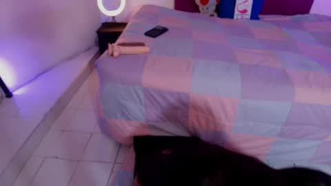 sussy and  ken online show from December 15, 7:23 am