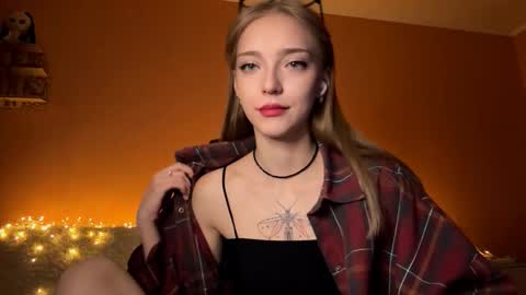 Jessica online show from October 12, 4:17 pm