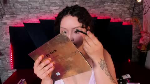 suxan_white online show from April 16, 9:39 pm