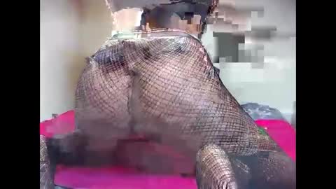 Wildpeachy online show from November 8, 5:40 am