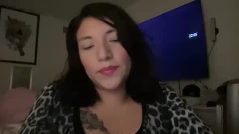 Suzy online show from October 23, 4:45 am