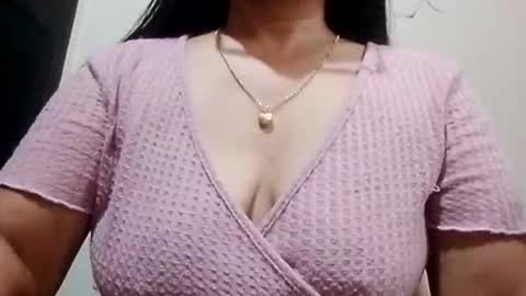 suzzie_hot online show from February 9, 8:51 am
